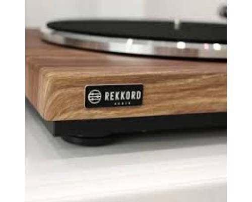 Rekkord Audio F 300 (AT91) - STIRLING OAK