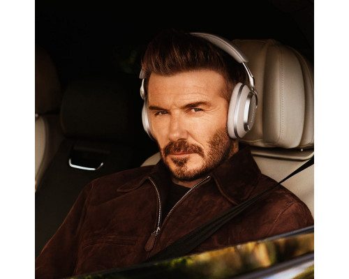 Bowers & Wilkins Px8 Warm Stone