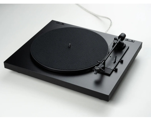 Pro-Ject A1.2 Pick It MM E Black Fully automatic turntable
