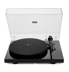 Triangle Turntable Lunar 3 Black Star