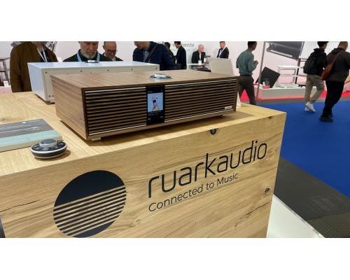 Ruark Audio R410 Music System Walnut