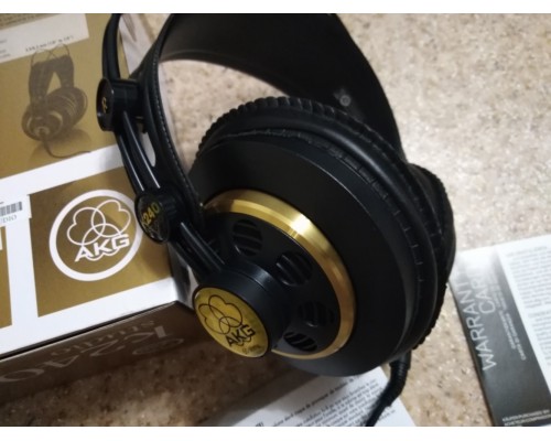 AKG K240 STUDIO